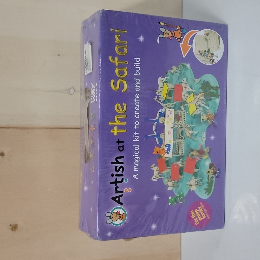 Kids Toy Playset DIY Wooden Artish At The Safari Playset. BNIB